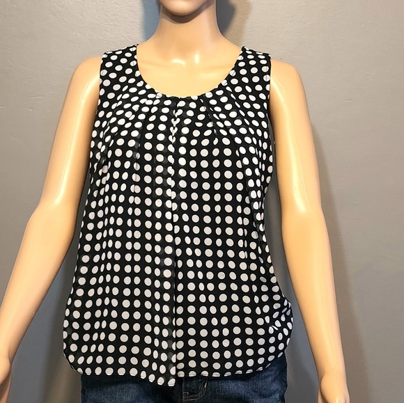 New york & company Tee - Picture 1 of 5